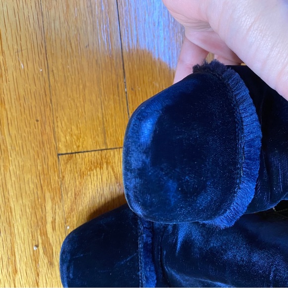 Stuart Weitzman Blue Velvet Ankle Boots 6 - Picture 14 of 14